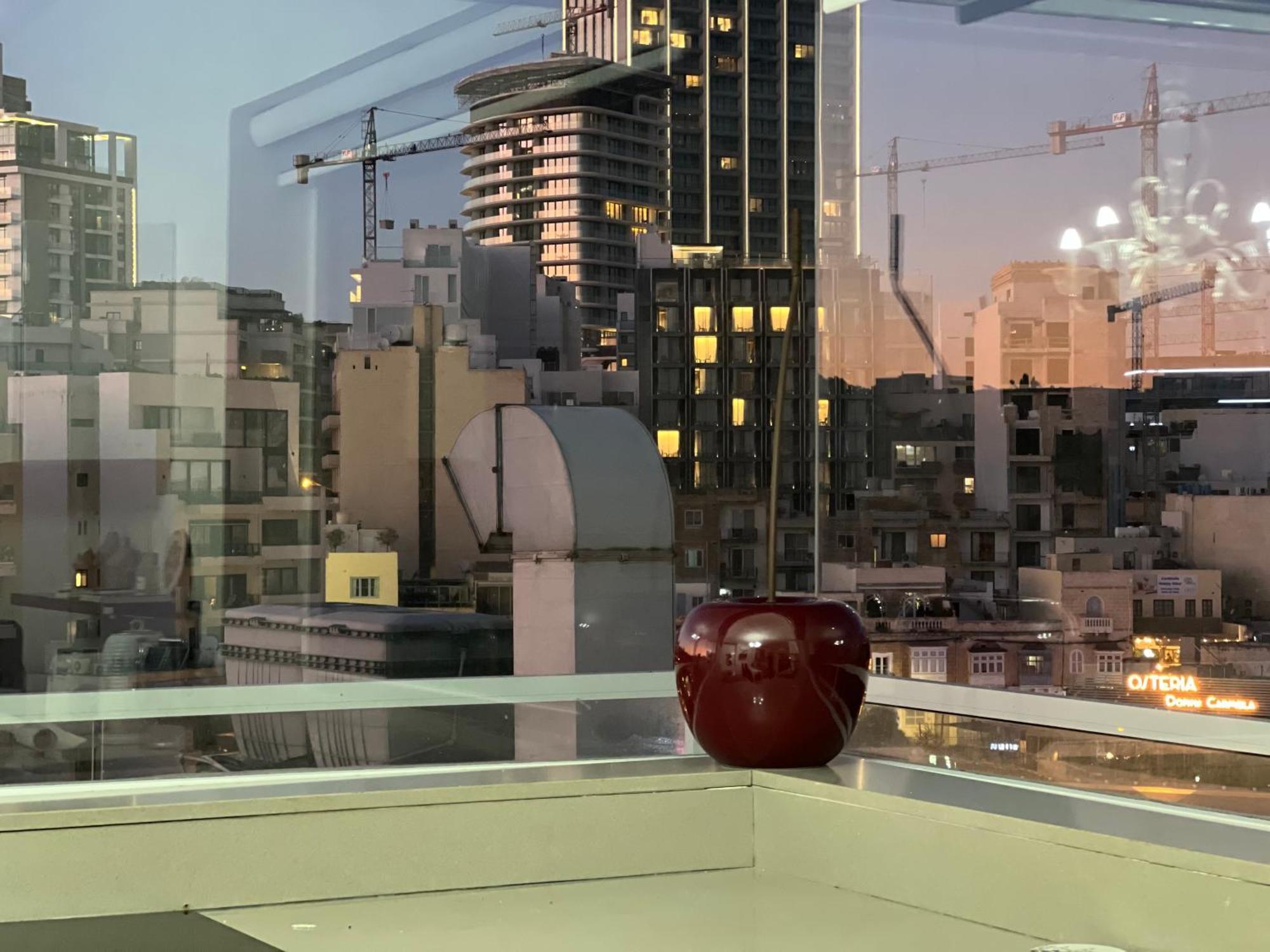 Cherry Penthouse In Spinola Bay *